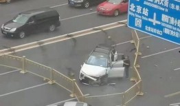伊滨最新车祸爆料信息网,事故现场直击，揭秘事故真相
